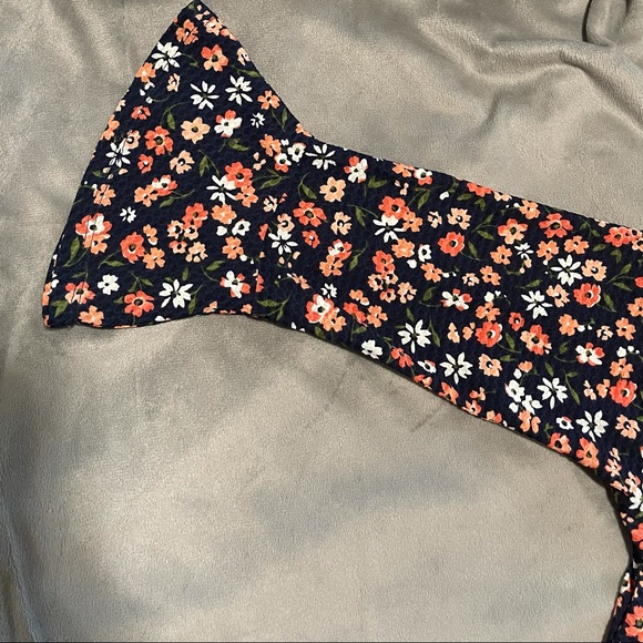 🍂 Michael Kors Wrap Peplum Knit Top - Picture 10 of 12